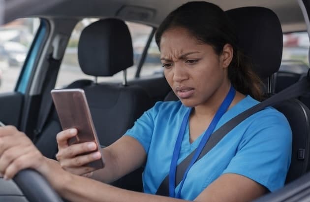 Phlebotomist confused due to chaotic manual route planning